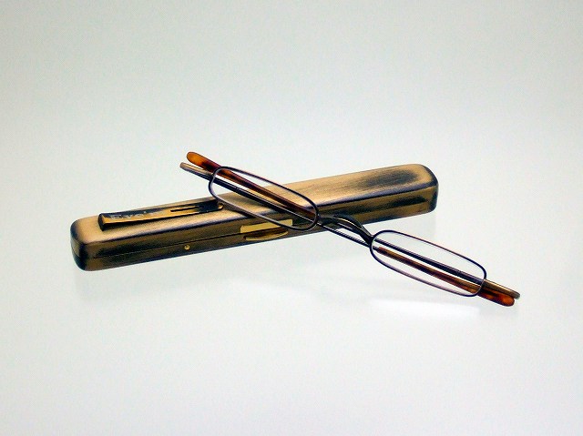 �A���e�B�[�N�J���[�y���^�g�їp�V�ዾ(860AQOT)